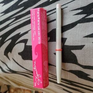 Mary Kay Lip Liner